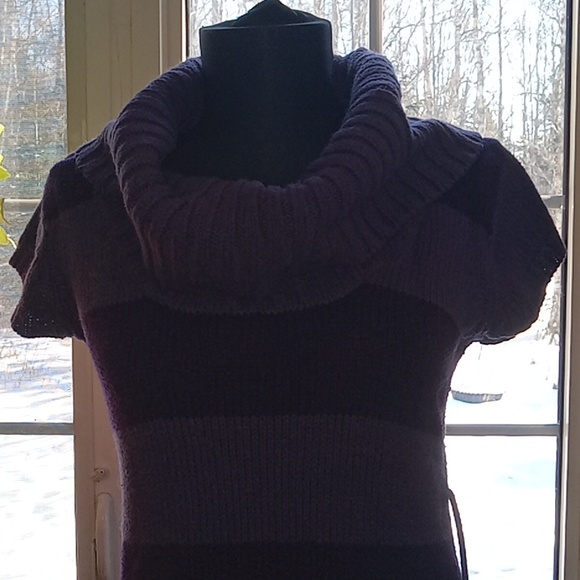 Short sleeve turtle neck - Picture 2 of 2